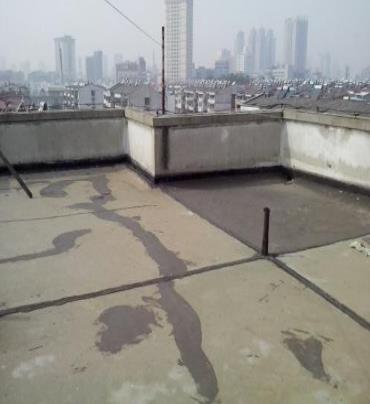金寨漏水维修 楼顶漏水是什么原因，楼顶漏水维修方法是什么?