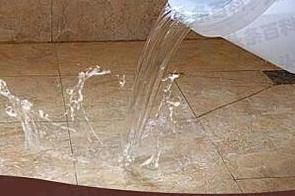 金寨漏水维修 免砸砖防水材料该如何施工